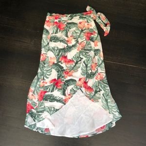 💛Privacy Please Java Wrap Skirt in Tropical Print